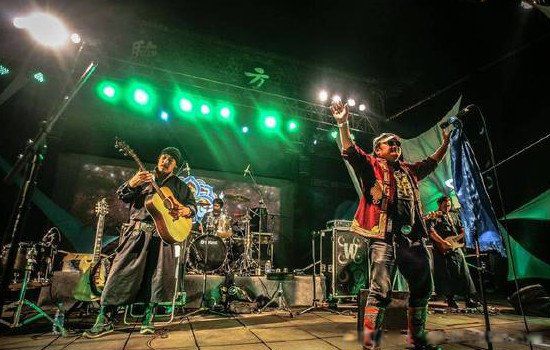 livehouseʲô��˼���ķ��� livehouse��Դ����