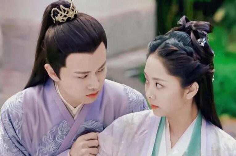 �μ��׶��Ӻ�Ů������Ƭ���� ��һ�����ں���