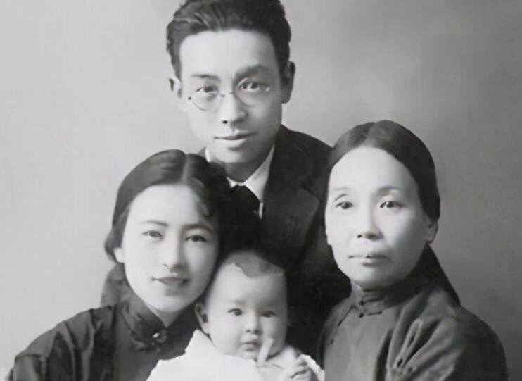 �˽���־Ħ������Ů�� ����������־Ħ������Ů�˵Ĺ���