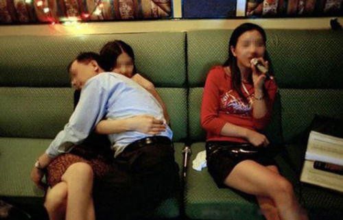 ktv��Ƶ�Ů���ӿ�����ʲô �Ϲ�ȥktv�����Ů�ܸ���