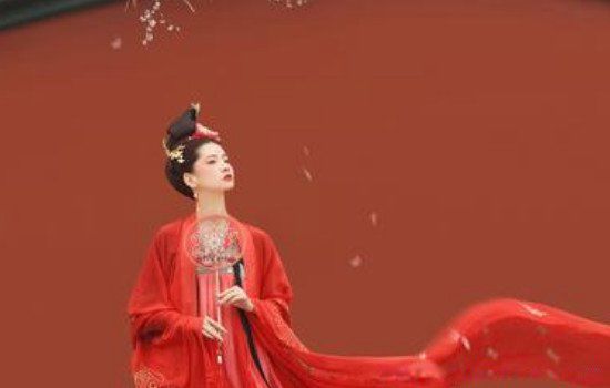 �������ѻ�������д����ʷ������˭ ��д������λ��Ů