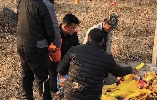 清明烧纸有什么讲究和规矩 12点以后可以烧吗