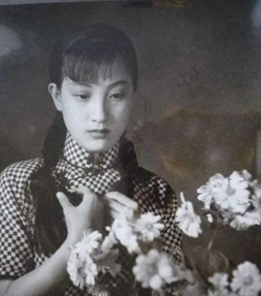 ����Ĵ��Ů�����ֱ���˭ �Ĵ��Ů�ļ�鼰��������