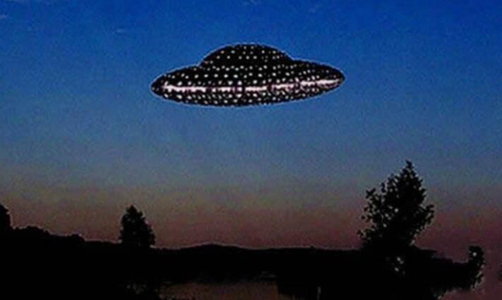 俄罗斯ufo真实事件未解之谜 上空现巨型飞碟的过程
