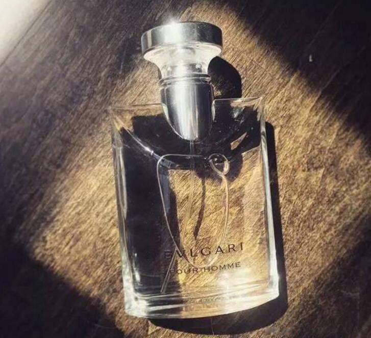 世界上最好的香水有哪些 香水品牌排行榜前十名