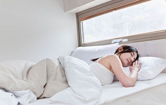 ˯��ͷ���ĸ������Ǵ�� ˯��ͷ�����ų�����ʲô˵��