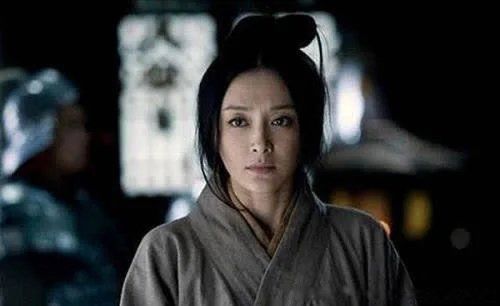 ������˭������ �������ݷ�����������Ĺ���