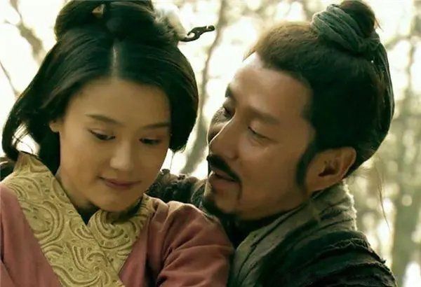 ������˭������ �������ݷ�����������Ĺ���