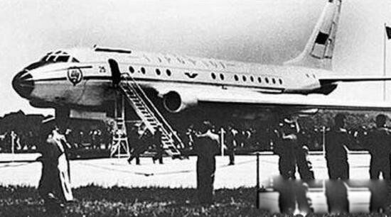 时空隧道真的存在吗 914号航班事件真的假的