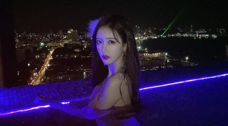 ���ڶ������и�������Щ �������100�׸���������ȫ