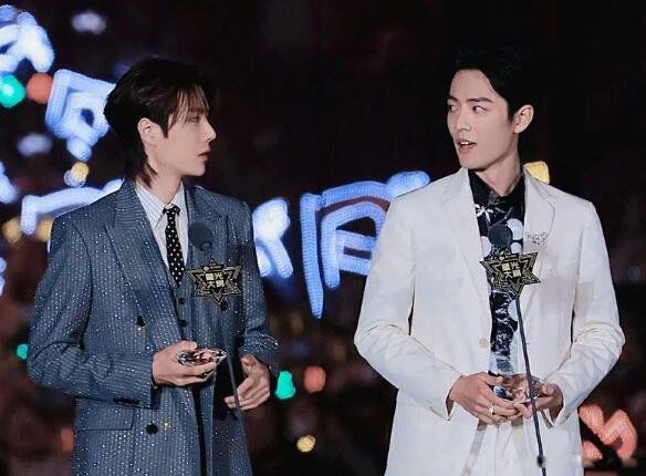 ��һ��Фս���³���������Ƭ Фս��һ�����³�������������