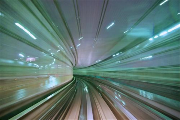 Լ��������˭���������� δ����Լ����������ʵ����