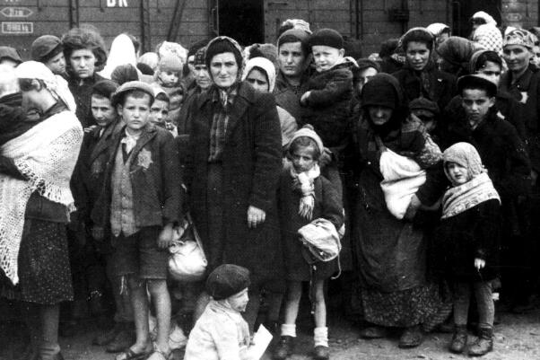 二战犹太人集中营的可怕 奥斯维辛集中营图片