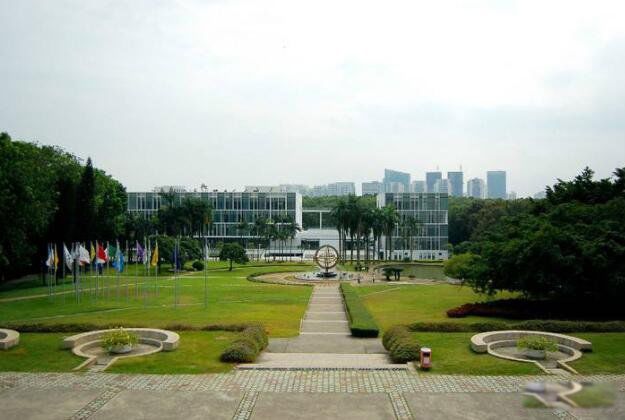 ���ڴ�ѧ�Ŀֲ��¼�������� ���ڴ�ѧ����ͼ��һ������ͼƬ