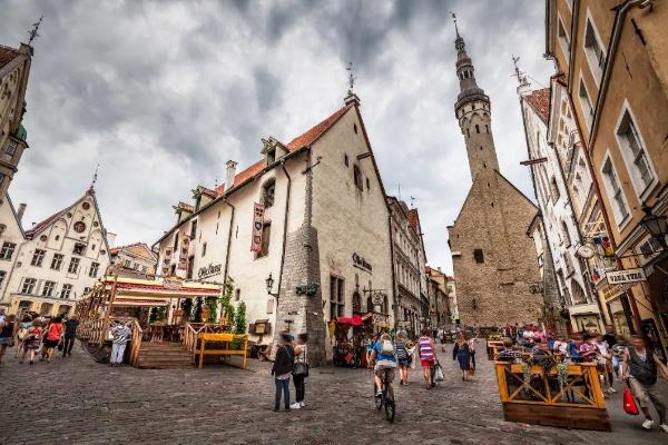 �����������ߵĹ������� ����ʸߵĹ��ҵ����а�