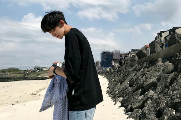 水仙男是什么意思网络用语 为什么叫水仙男