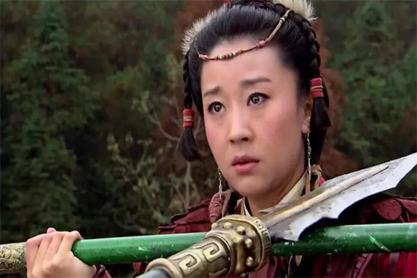 �¹�Ӣ����ʵ���ڵ��� Ӣ��һ�����¹�Ӣ�����ж��