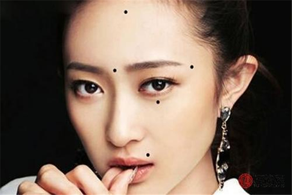 女人少见的极富贵痣有哪些 女人10处有痣是富贵痣盘点