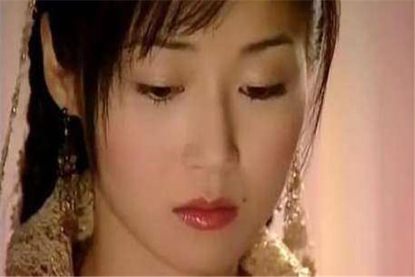女人少见的极富贵痣有哪些 女人10处有痣是富贵痣盘点