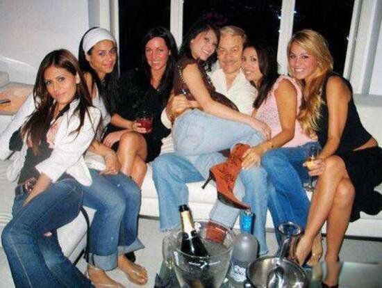 张伯伦睡过俩万个女人真的假的 张伯伦2万女人是真的吗