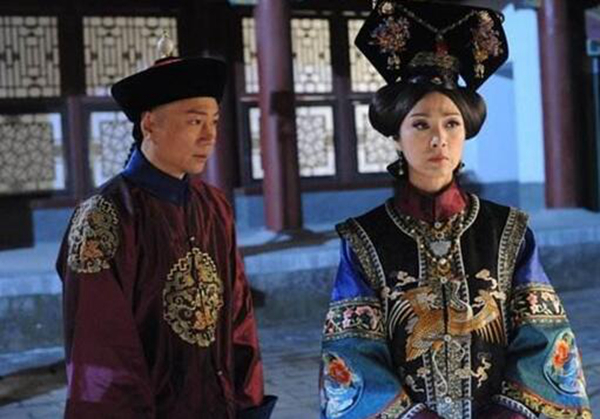 ���º�������Ӣ�Ĺ�ϵ��ʲô ͬΪ�������ߵĺ���