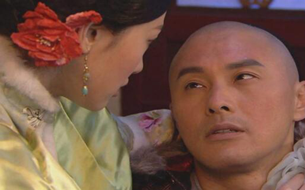 ���º�������Ӣ�Ĺ�ϵ��ʲô ͬΪ�������ߵĺ���