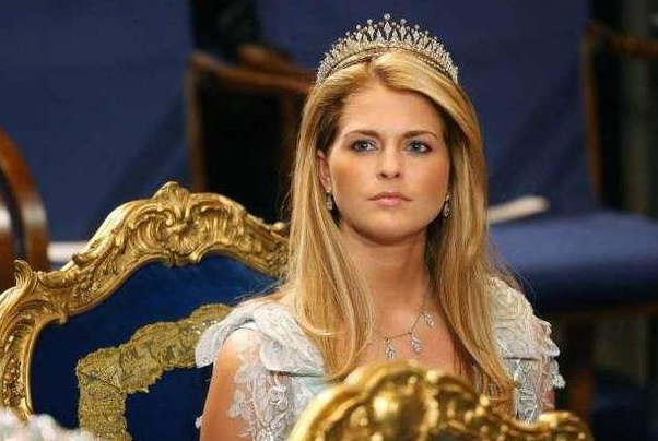 �����һƯ���Ĺ������� ȫ��ʮ����Ů����