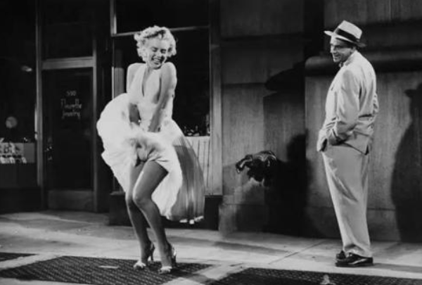 ��¶���ݱ������� ��������ȥ����Ϊɶû������