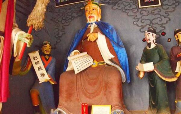 �ع����ƹ�ʲô ʮ�������е��ع�����ǰ��˭