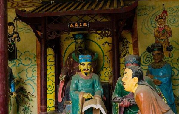 �ع����ƹ�ʲô ʮ�������е��ع�����ǰ��˭