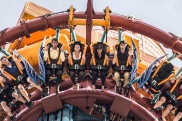 ���������¥���ж�� ���޵�һ��¥������