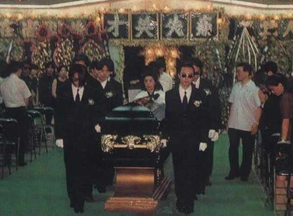黄家驹死亡真相死因 他的死亡真相另有隐情