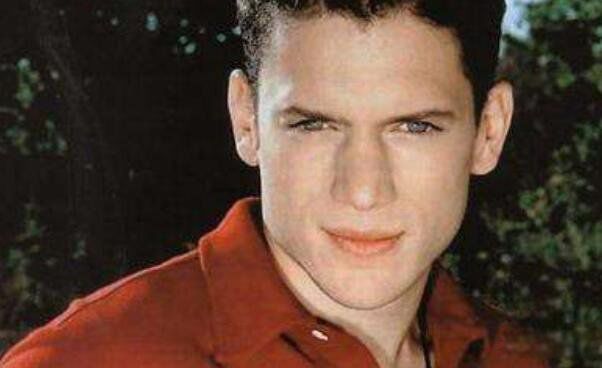 ������˹�������Ǽ�����Ѫ ������˹�����ս�����Ƭ����