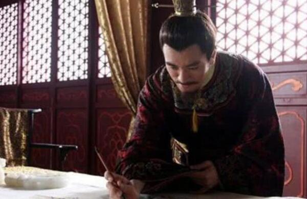 �λ�����٥������� ѡ��רҵ����еı��߻ʵ�