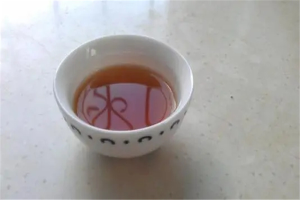 雄黄酒的功效与作用 它是什么东西做的
