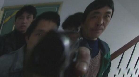 ����12.1ǹɱ�󰸵��� ���װ�����������ϸ��ʵ