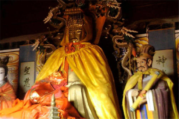 真武大帝和九天玄女谁的地位高 他俩是夫妻吗谁厉害