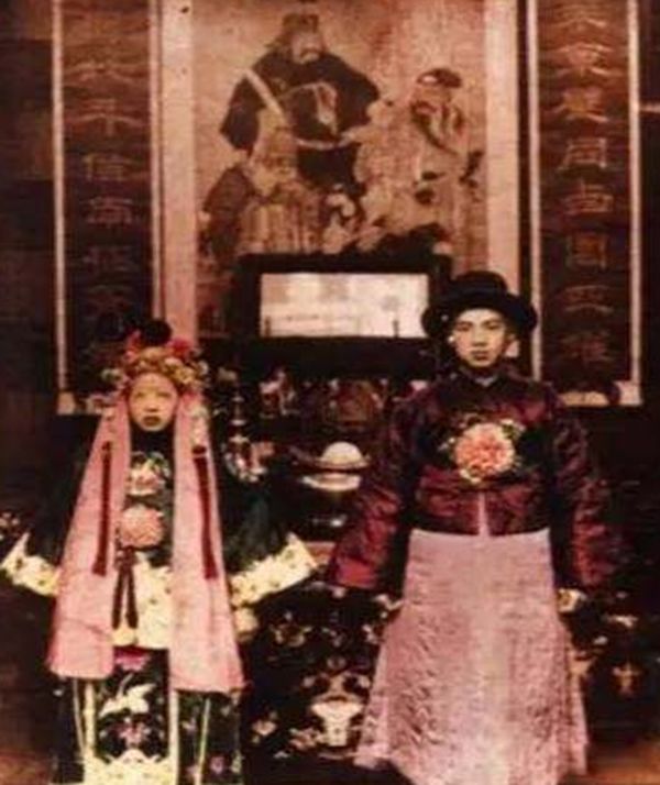 �峯�ֲ�ڤ����Ƭ ڤ����Ƭ�Ĺ���֮������