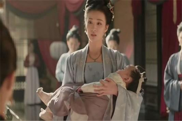 ���������Ů����˭ ��ʷ�϶����ϵ�ƫ���Ź���