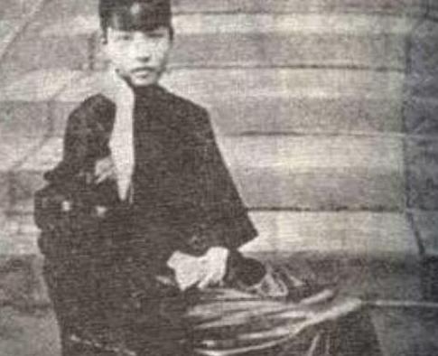 ��С����Ƭ�¼�������� ������Ƭ����զ��