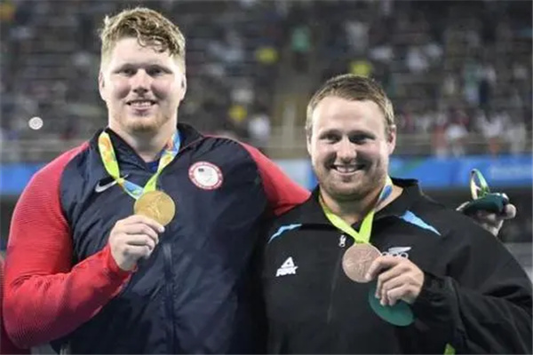 ����Ǧ�������¼��������˭ ����Ǧ����߼�¼�Ƕ�����