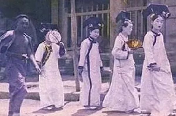 �������쳵��һ������� ��ʵ��������ײ���¼�����Ƶʼĩ