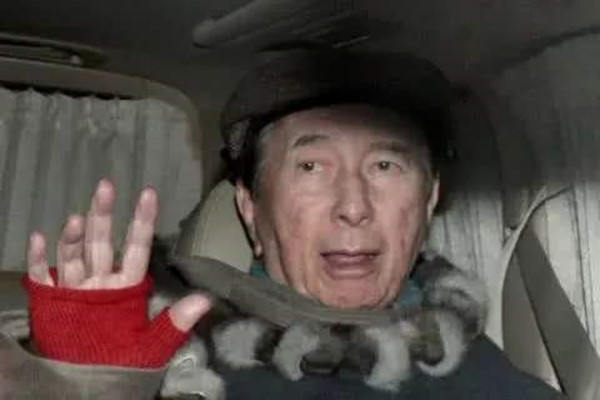 �κ���ķ������ϵͼ �ķ���Ů����˭һ�����ٸ�