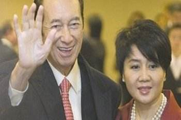 �κ���ķ������ϵͼ �ķ���Ů����˭һ�����ٸ�