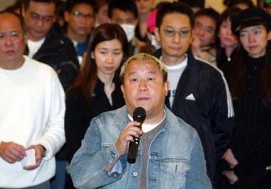 蓝洁瑛遭遇了什么危机 她为什么说是曾志伟害的他