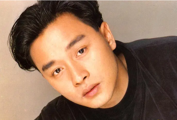 张国荣后期真的女性化了吗 他后期的眼神怎么样