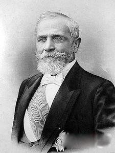 法国总统历任总统名单 拿破仑是法兰西第一帝国的建立者