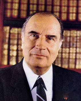 法国总统历任总统名单 拿破仑是法兰西第一帝国的建立者