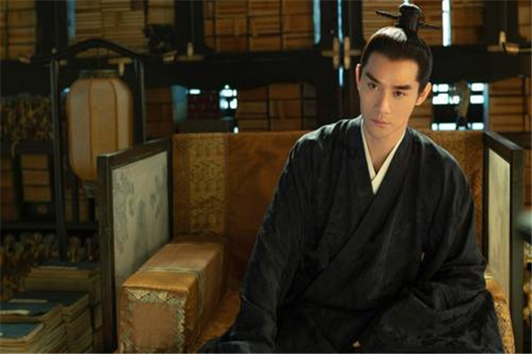 ����������Ϊʲôû�ж��� ˭���������ڵĻ�λ