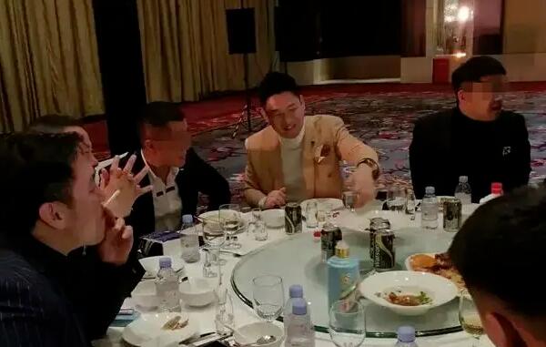 ���ƽ�͹��¸�����ô���� ����˺���¼�Ϊ�η���